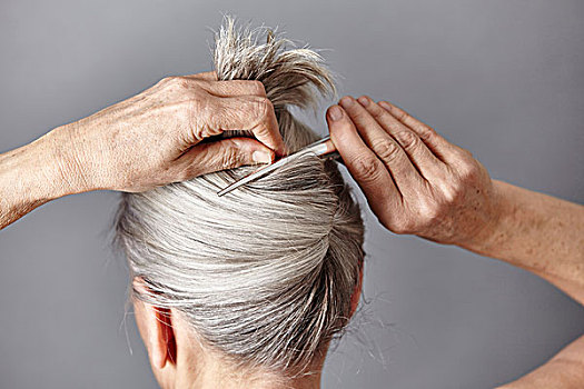 bạch thủ đề hôm nay con gì